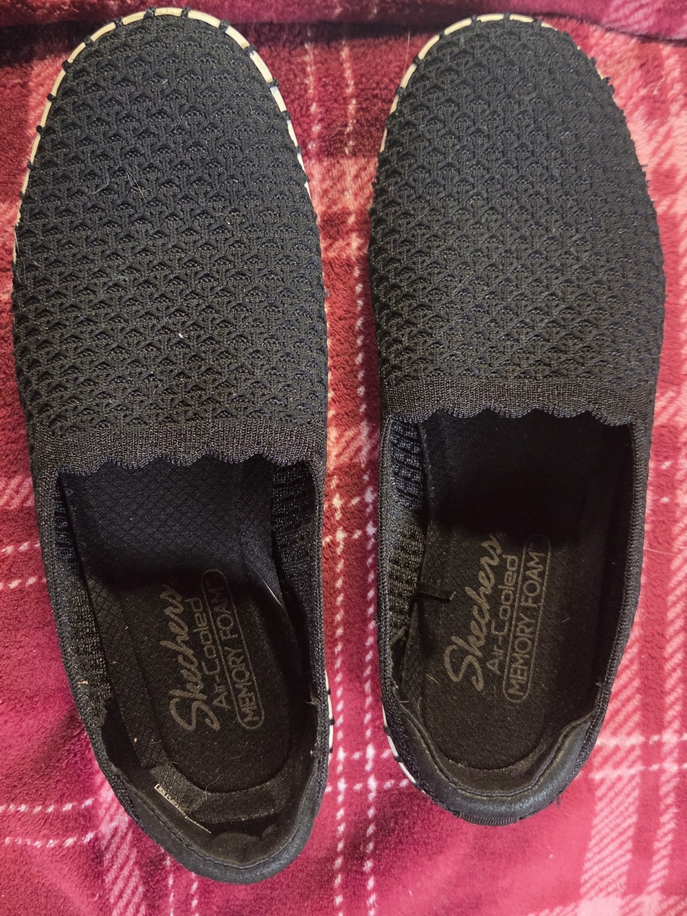 Skechers Black Knit Slip-On Flats with Scallop Trim
